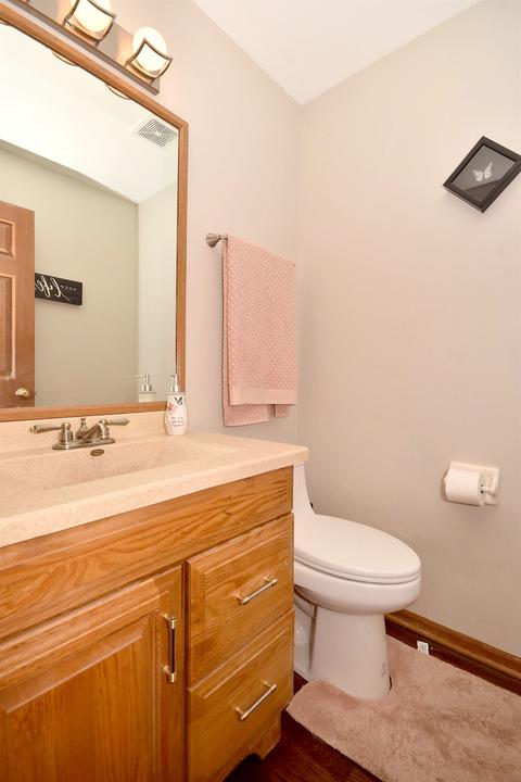 329 Plainview Dr, Bolingbrook, IL 60440 photo 15