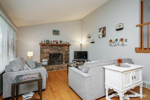 1108 Elm St, Wheaton, IL 60189 photo 3