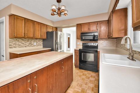 106 N Regency Dr, Bloomington, IL 61701 photo 13