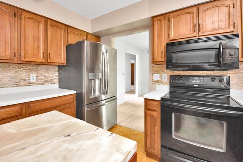 106 N Regency Dr, Bloomington, IL 61701 photo 14