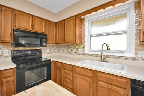 106 N Regency Dr, Bloomington, IL 61701 photo 15