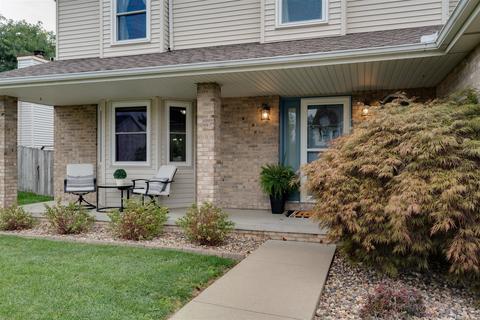 3010 Providence Dr, Bloomington, IL 61704 photo 2