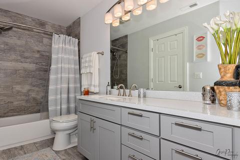 642 Arbor Cir, Lakemoor, IL 60051 photo 14
