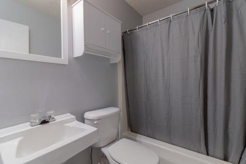 609 Castleton Dr, Champaign, IL 61821 photo 18