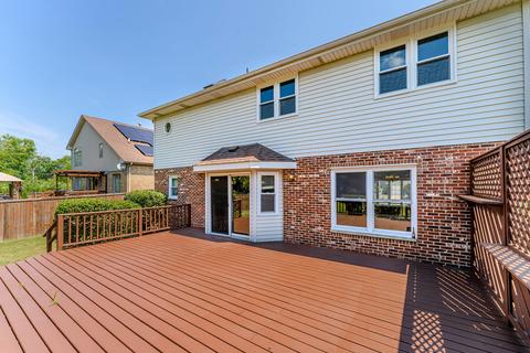 17026 Danielle Ct, Oak Forest, IL 60452 photo 2