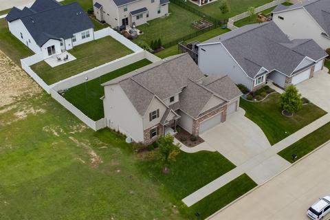 2604 Red Rock Rd, Normal, IL 61761 photo 3