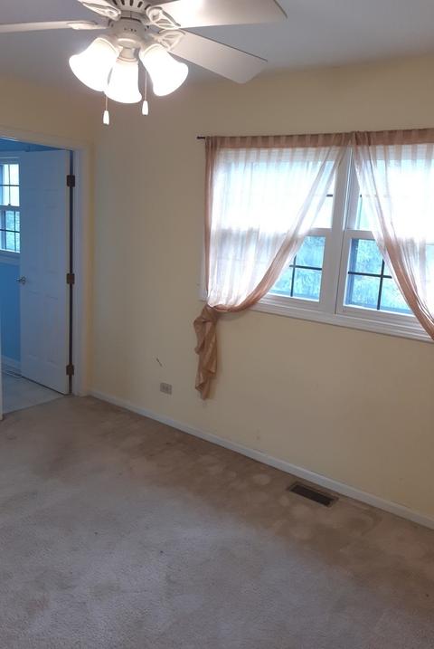 2310 Robin Ln, Elgin, IL 60123 photo 9