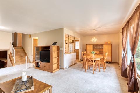 1229 Doreen Dr, Des Plaines, IL 60018 photo 3