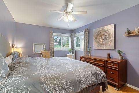 1206 Pershing Ave, Wheaton, IL 60189 photo 4