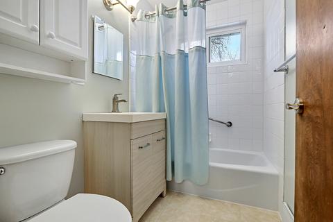 1206 Pershing Ave, Wheaton, IL 60189 photo 6
