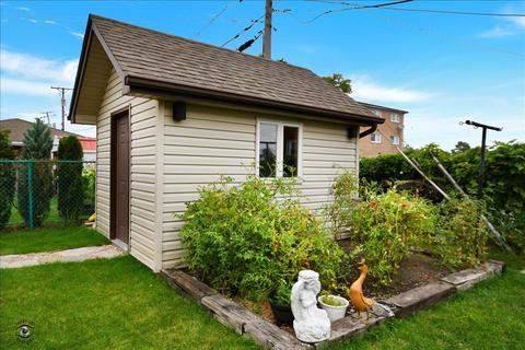 7647 S Oconto Ave, Bridgeview, IL 60455 photo 28