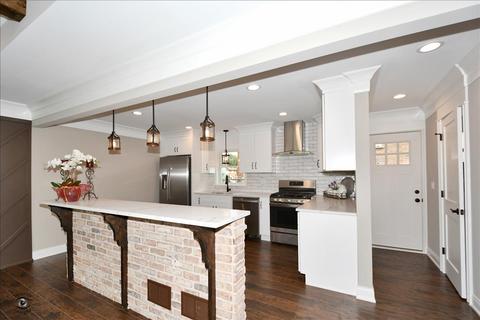 7647 S Oconto Ave, Bridgeview, IL 60455 photo 7