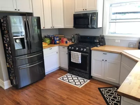 526 E 4th St, Lockport, IL 60441 photo 7