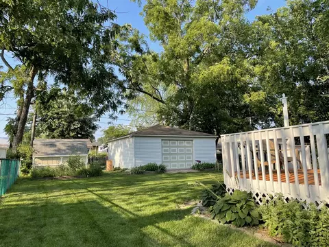 526 E 4th St, Lockport, IL 60441 photo 15