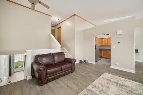 1360 Root St, Crest Hill, IL 60403 photo 4