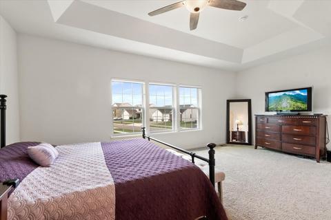 5781 Chatham Dr, Hoffman Estates, IL 60192 photo 17