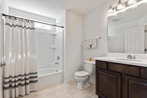 5781 Chatham Dr, Hoffman Estates, IL 60192 photo 24