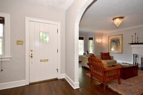 378 E May St, Elmhurst, IL 60126 photo 6