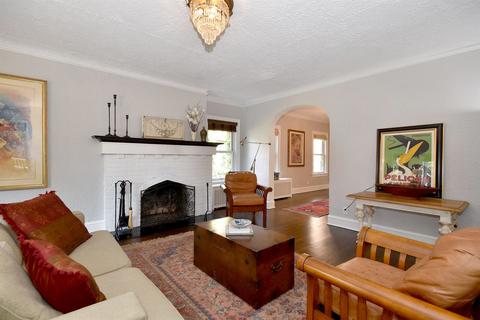 378 E May St, Elmhurst, IL 60126 photo 9