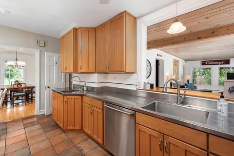 1020 Wheaton Pl, Wheaton, IL 60187 photo 16