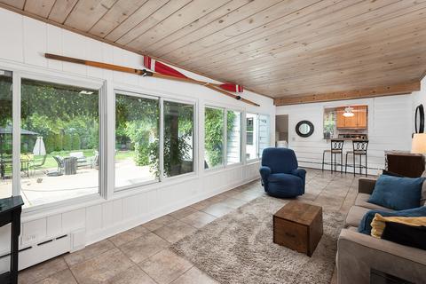 1020 Wheaton Pl, Wheaton, IL 60187 photo 9