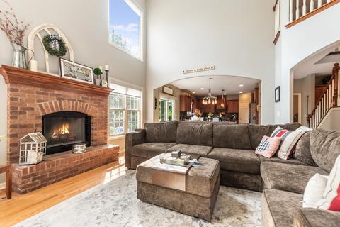 25207 Round Barn Rd, Plainfield, IL 60585 photo 4