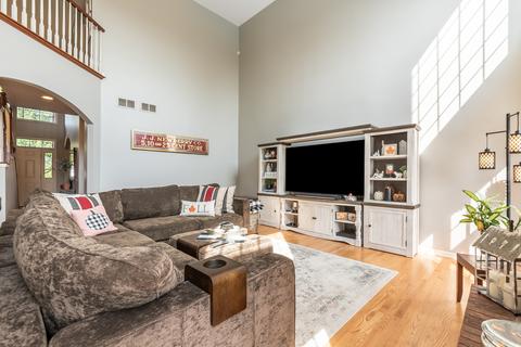 25207 Round Barn Rd, Plainfield, IL 60585 photo 3