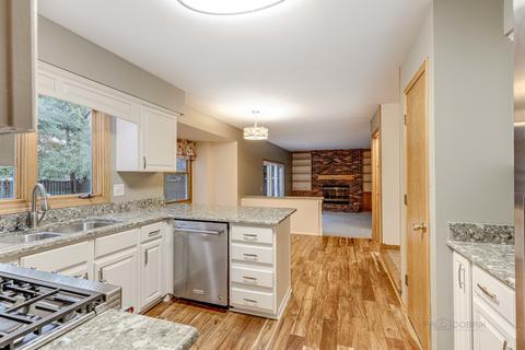 133 Mainsail Dr, Third Lake, IL 60030 photo 5