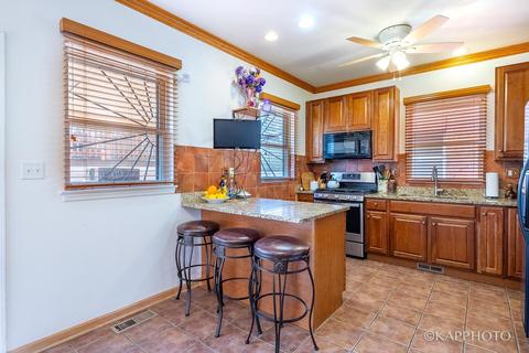 4150 S Berkeley Ave, Chicago, IL 60653 photo 8