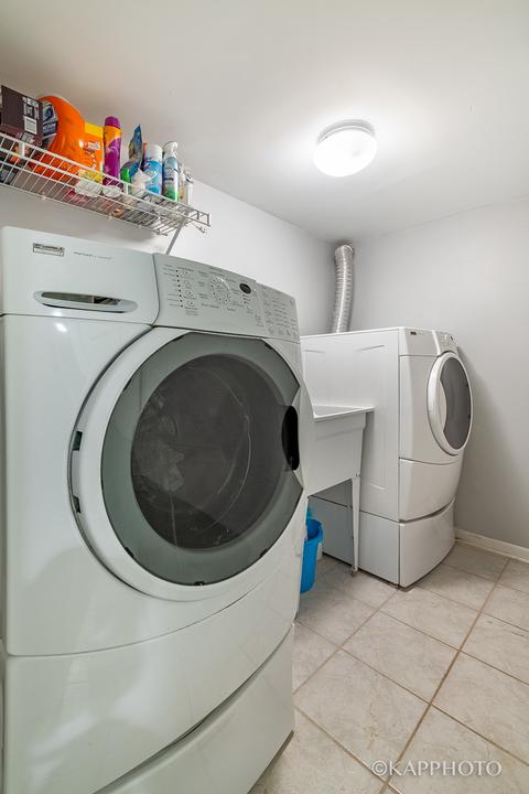 4150 S Berkeley Ave, Chicago, IL 60653 photo 21