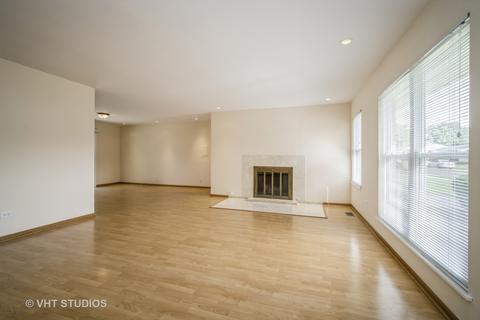 60 Laurel Trl, Wheeling, IL 60090 photo 3
