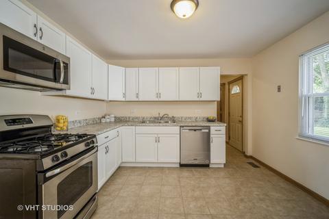 60 Laurel Trl, Wheeling, IL 60090 photo 6