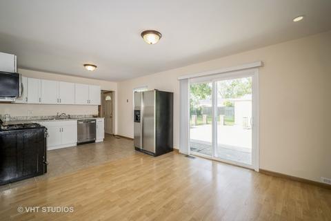 60 Laurel Trl, Wheeling, IL 60090 photo 5