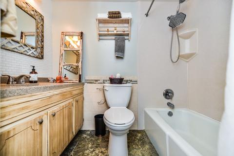 569 Fairway View Dr #2E, Wheeling, IL 60090 photo 18
