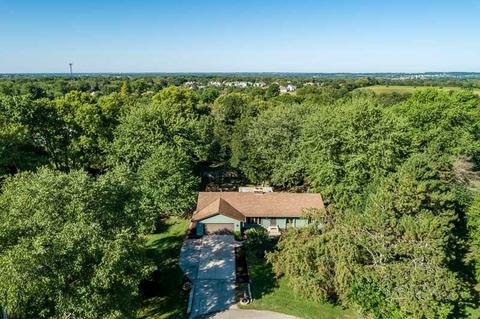 6449 Barkridge Rd, Roscoe, IL 61073 photo 3