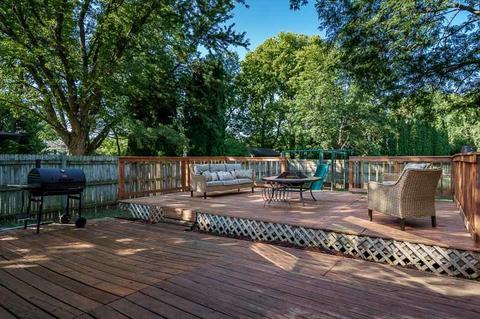 6449 Barkridge Rd, Roscoe, IL 61073 photo 13