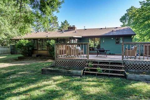 6449 Barkridge Rd, Roscoe, IL 61073 photo 16