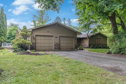 223 Brookbridge Rd, Trout Valley, IL 60013 photo 2