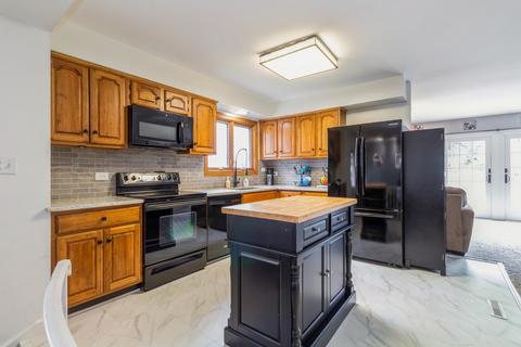 2055 Vermont St, Rolling Meadows, IL 60008 photo 4