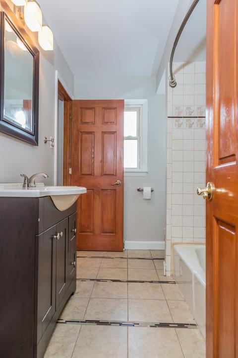 1217 Tulip Ln, Bartlett, IL 60103 photo 7