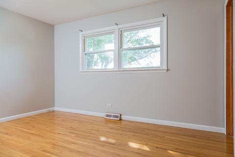 1217 Tulip Ln, Bartlett, IL 60103 photo 8
