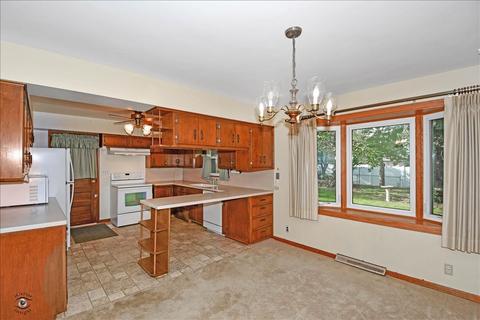 27 Jan Ave, Kankakee, IL 60901 photo 4