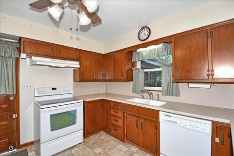 27 Jan Ave, Kankakee, IL 60901 photo 8