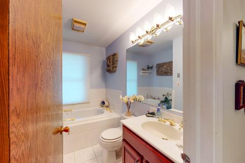 280 N Haddon Pl, Addison, IL 60101 photo 22