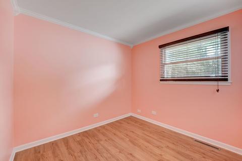 205 Albert Ter, Wheeling, IL 60090 photo 15