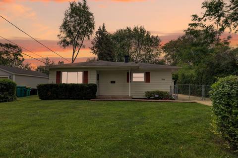 205 Albert Ter, Wheeling, IL 60090 photo 2