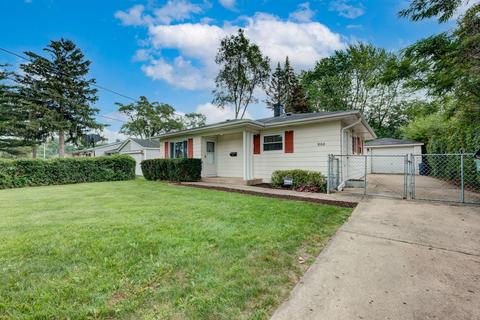 205 Albert Ter, Wheeling, IL 60090 photo 1