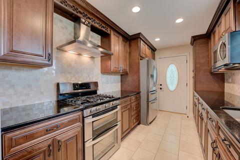205 Albert Ter, Wheeling, IL 60090 photo 11
