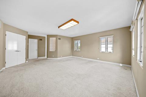 352 Willowood Ln, Willowbrook, IL 60527 photo 21