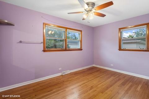 480 Radcliffe Ave, Des Plaines, IL 60016 photo 8
